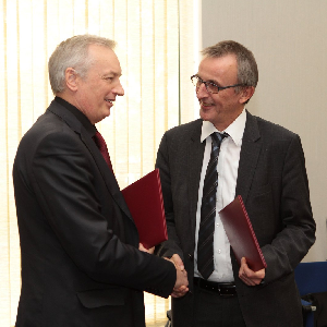 SSAU and Schneider Electric will collaborate in research and educational projects