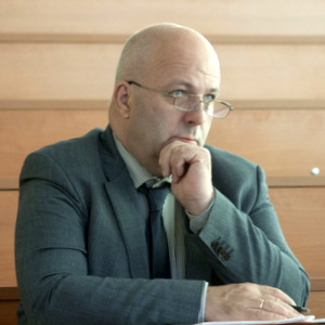 Профессор Дэйвид Кэмпбелл принял курсовые проекты у студентов СГАУ