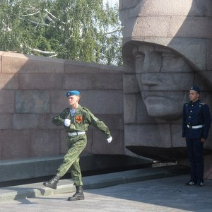 Студенты Самарского университета заступили на Почетный караул