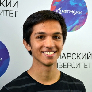 Первыми документы принесли иностранцы