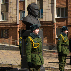 Состоялся торжественный митинг у бюста Сергея Королева