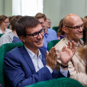 Как информационные технологии влияют на развитие науки и экономики