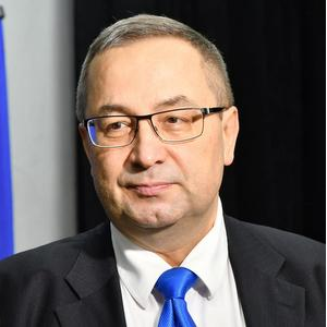 Роман Самсонов: "Пост ректора для меня совершенно не критичен"