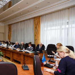 Электронному судье не бывать! Но это не точно