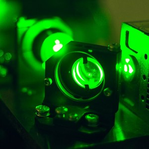 Самарские ученые разрабатывают сверхлегкую оптическую систему для наноспутников