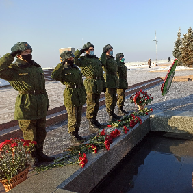 "Перекличка постов номер один. "Этих дней не смолкнет слава" 