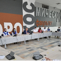 Михаил Мишустин поддержал предложение студентов Самарского университета им. Королёва