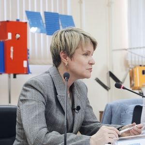Елена Шмелева: "Важно дать школьникам шанс оказаться во взрослой среде и решать сложные проектные задачи"