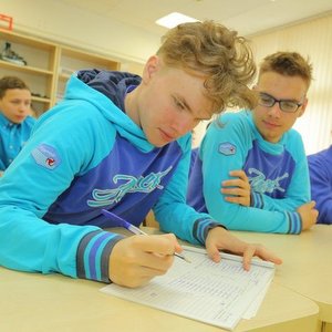 В "Артеке" проектируют газотурбинные двигатели, наноспутники и изучают межпланетные перелеты