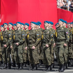 Студенты университета приняли участие в параде Победы
