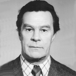 Николай Козлов: "Окончив школу в 41 году, мы по инерции продолжали думать о мирном времени"