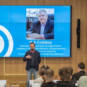 О Волге и молодости, о науке и непростых решениях, о давних друзьях и, конечно, о любви