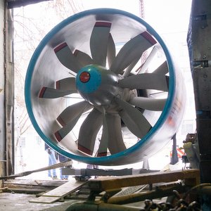 UEC Hands Over a Full-size Mockup of a Unique Engine to Samara University