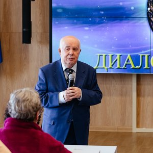 Пётр Кабытов: "Вернуть имя городу — значит, вернуть память людям"