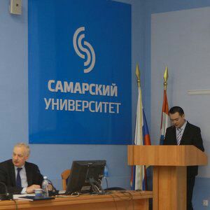 Китайский ученый разработал в Самаре программу для эффективного управления спутниками при освоении Луны