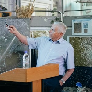 Космическое "отражение" планеты: наноспутники, сверхкомпактная оптика, гиперспектр и "большие данные"