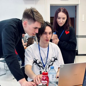 В Самарском университете им. Королёва прошел хакатон "Кибер Дебют 2024"