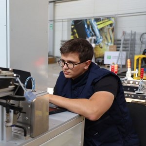 Being Fluent with Robots