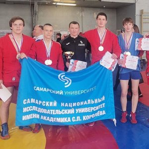 Сборная по самбо стала второй в командном зачете в рамках областной универсиады