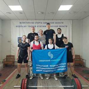 Тяжелоатлеты  завоевали на универсиаде "серебро" 
