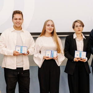 Выдающихся студентов Самарского университета наградили престижным знаком "Отличник учебы"