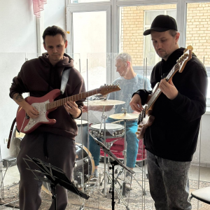 "Белый рояль" провел музыкальную школу