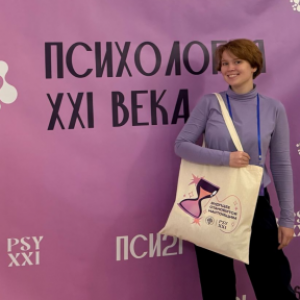 Psychology Student Presented the Research on Student Happiness
