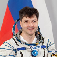 Космонавт Олег Кононенко поздравил участников юношеских научных чтений с Новым годом