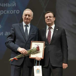 Евгений Шахматов и Владимир Бирюк получили награды губернатора