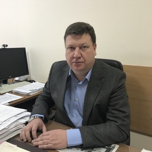 Исполнительным директором института экономики и управления назначен Дмитрий Иванов