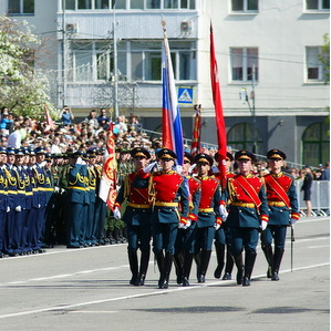 Военная кафедра Самарского университета и СВПО "Сокол" приняли участие в параде Победы