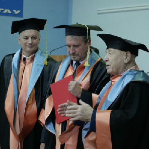 Олег Сысуев стал почётным доктором СГАУ
